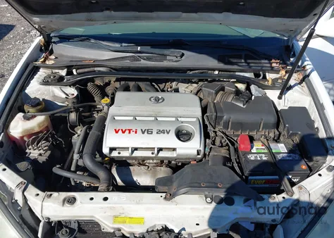 2006 Toyota Camry Le V6 z USA, uszkodzony, nr VIN 4T1BF32KX6U635392